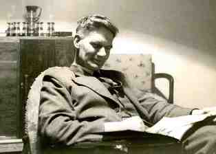 Leslie J Campbell